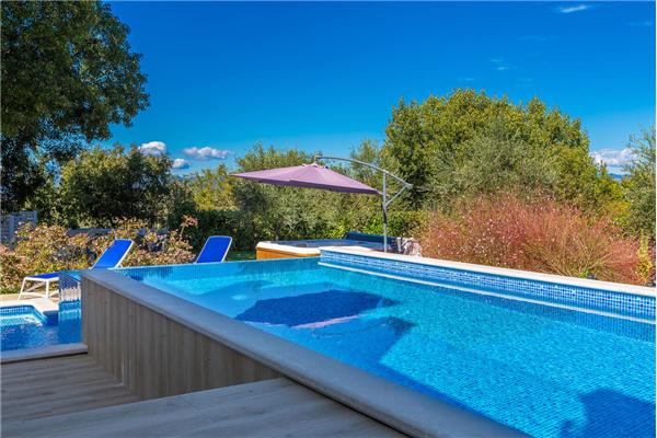 House K1, for 10 persons