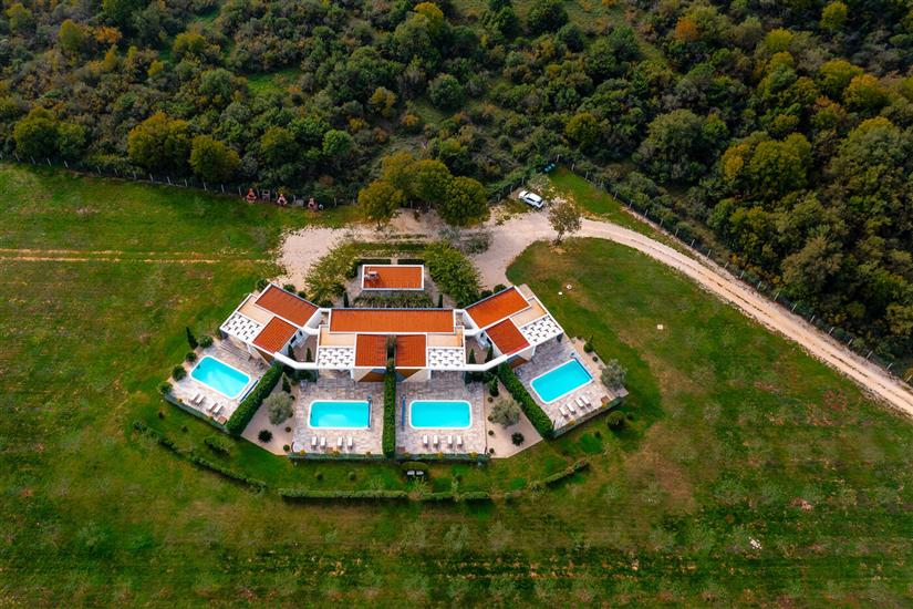 Villa Royal Green One