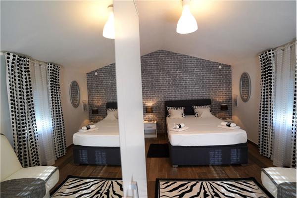 House K1, for 8 persons