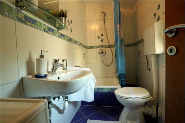 House K1, for 8 persons