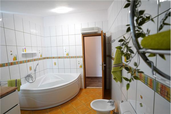 House K1, for 8 persons