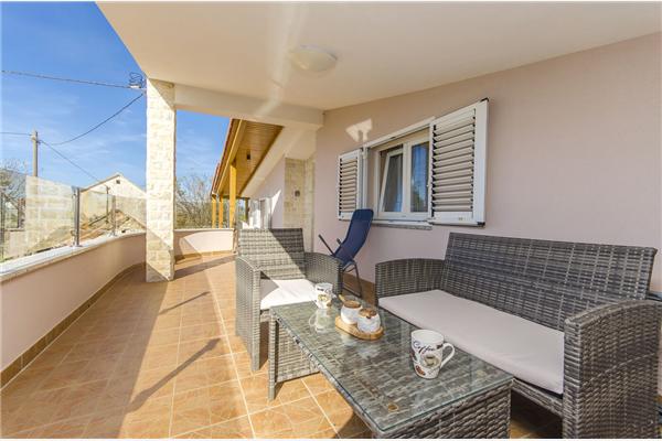 House K1, for 8 persons