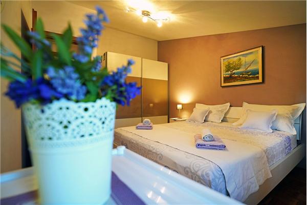 House K1, for 8 persons