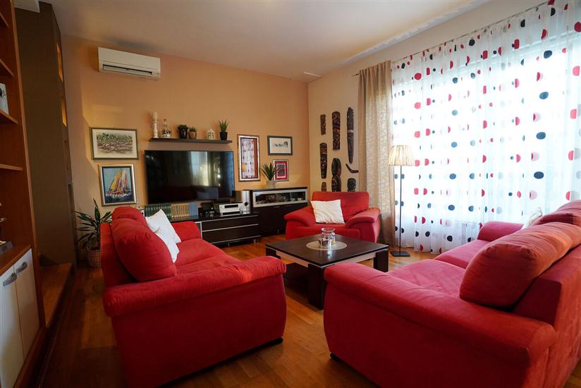 House K1, for 8 persons