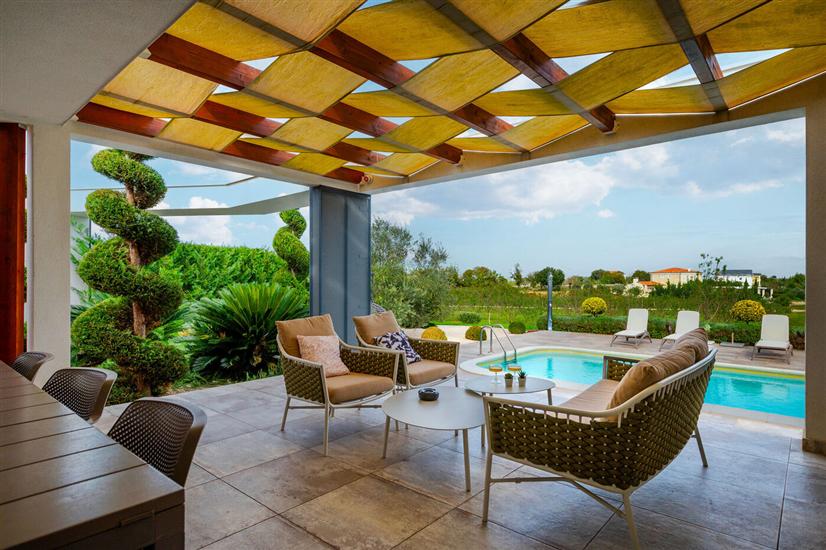 Villa Royal Green Two