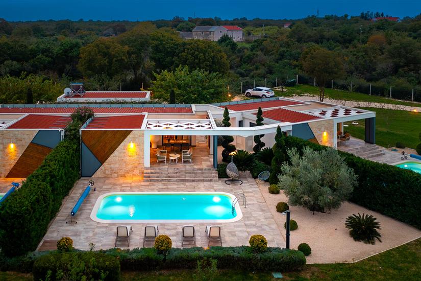 Villa Royal Green Two