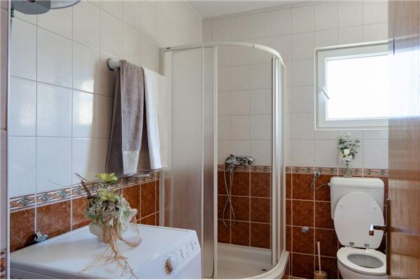 Apartment A1, for 5 persons