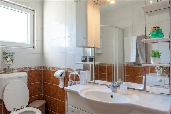 Apartment A1, for 5 persons