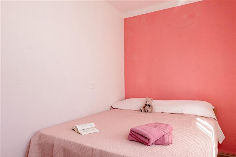 Apartment A1, for 5 persons