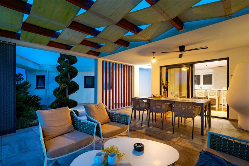 Villa Royal Green Three