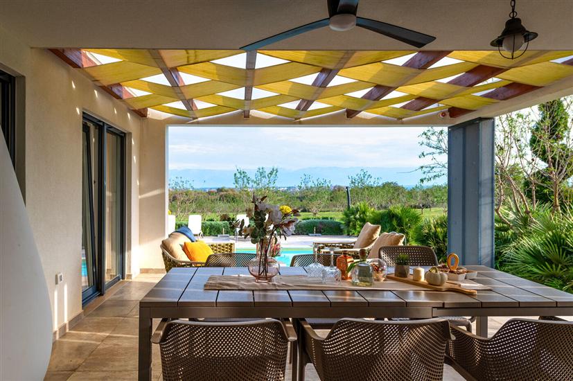 Villa Royal Green Four