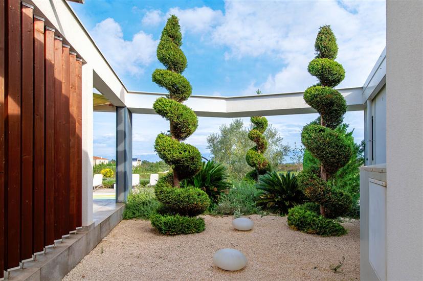 Villa Royal Green Four