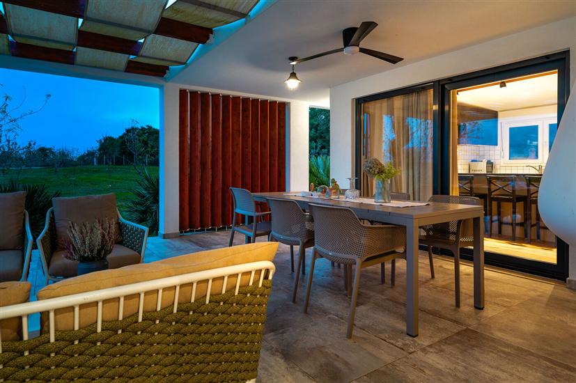 Villa Royal Green Four