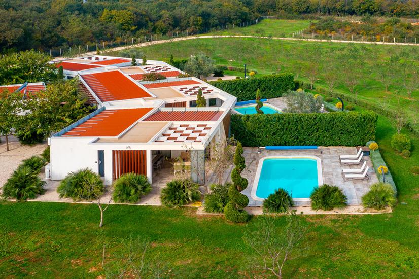 Villa Royal Green Four