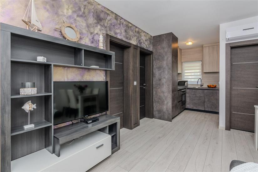 Apartment A1, for 6 persons