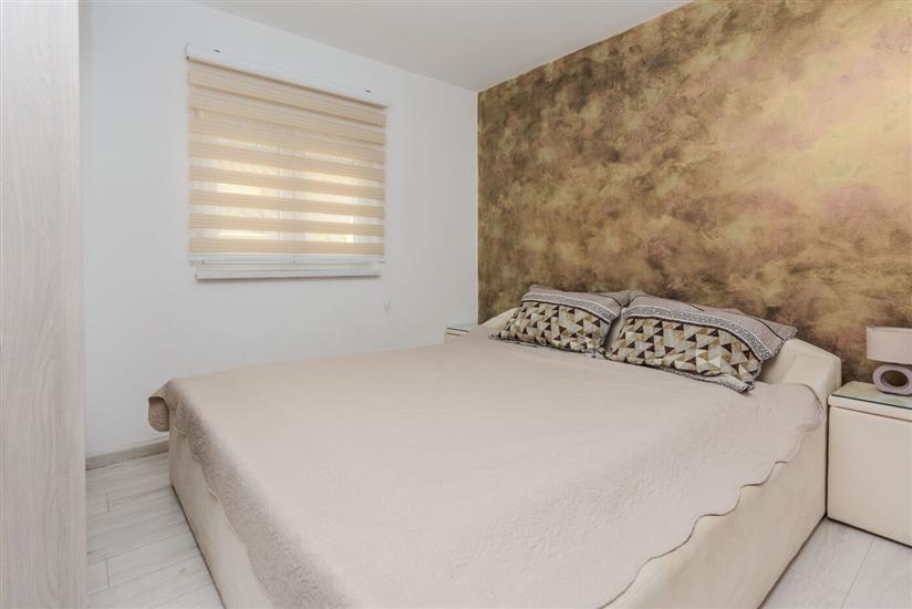 Apartment A1, for 6 persons