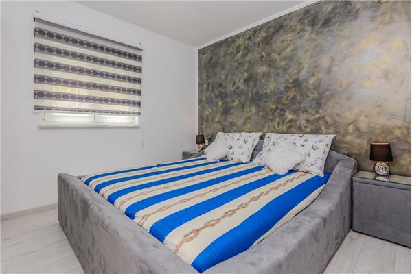 Apartment A2, for 6 persons