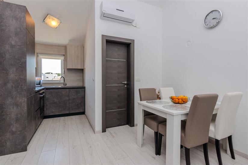 Apartment A3, for 6 persons