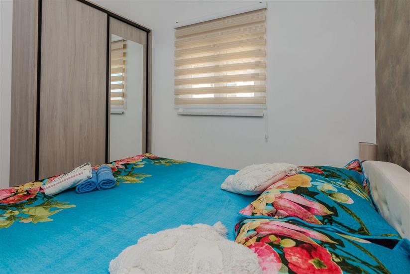 Apartment A3, for 6 persons