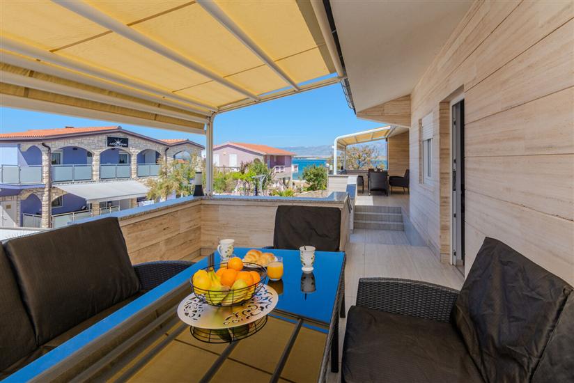 Apartment A4, for 6 persons