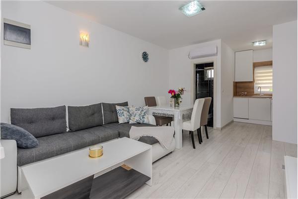 Apartment A4, for 6 persons