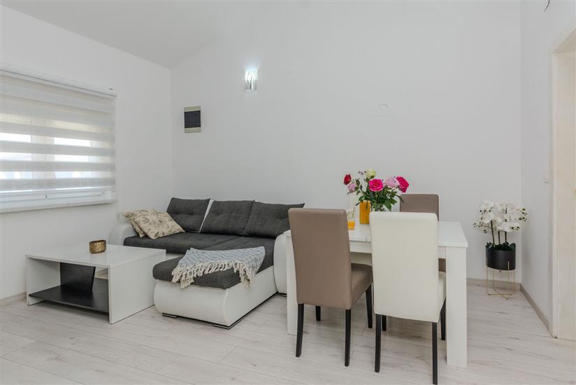 Apartment A4, for 6 persons