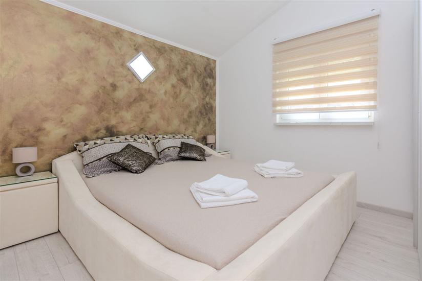 Apartment A4, for 6 persons