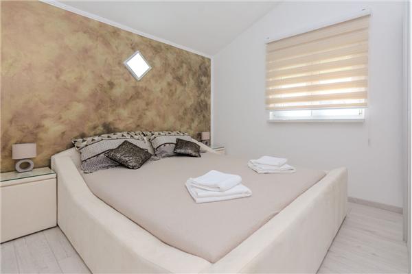 Apartment A4, for 6 persons