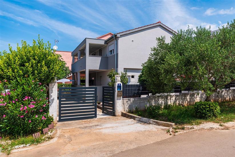 House Franica