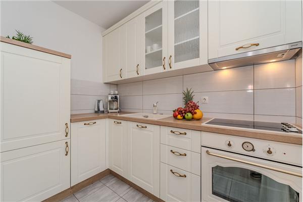 House K1, for 10 persons