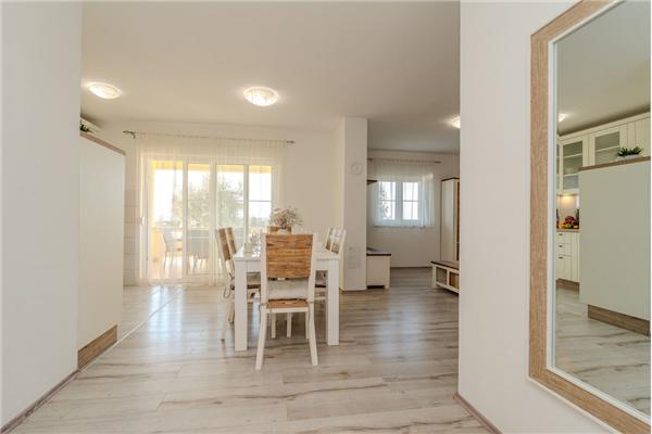 House K1, for 10 persons