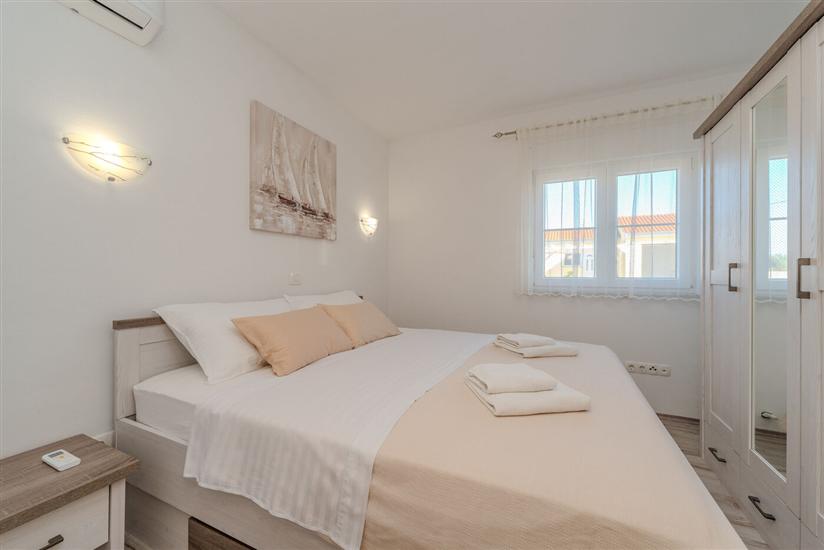 House K1, for 10 persons