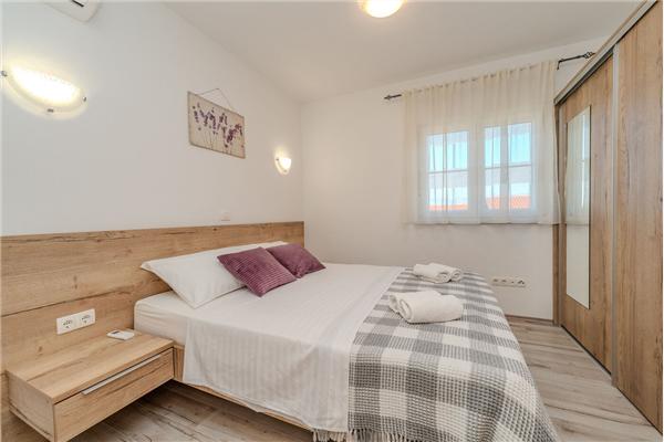 House K1, for 10 persons