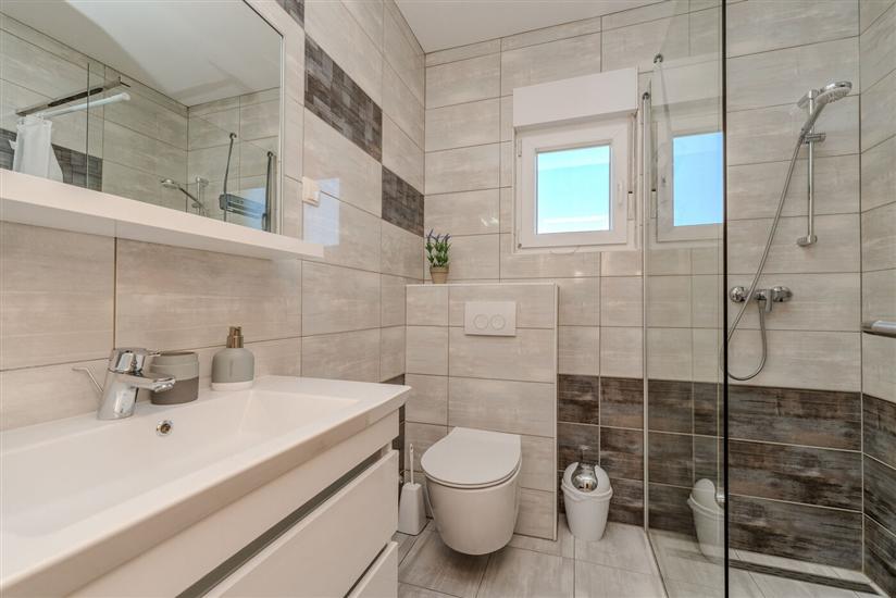 House K1, for 10 persons