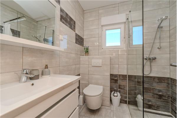 House K1, for 10 persons