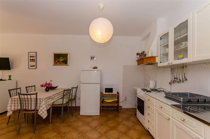 Apartment A2, for 4 persons