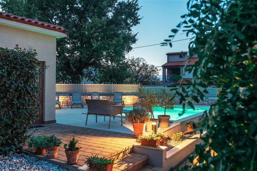 Villa Crystal s bazenom