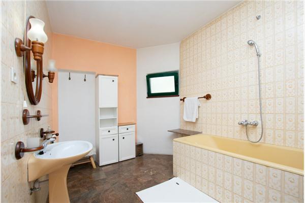Apartment A1, for 8 persons