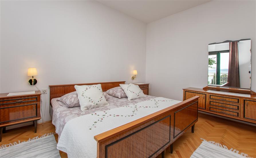 Apartment A1, for 8 persons