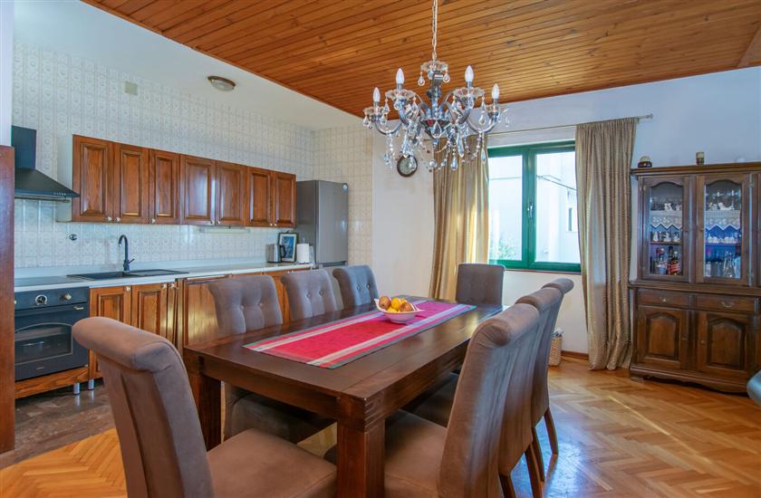 Apartment A1, for 8 persons