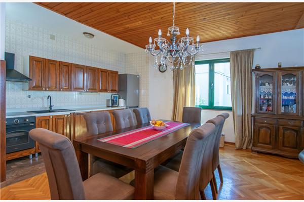 Apartment A1, for 8 persons