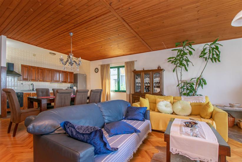 Apartment A1, for 8 persons