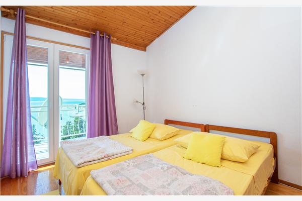 Apartment A2, for 5 persons