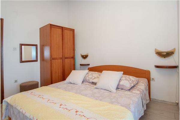 Apartment A2, for 5 persons