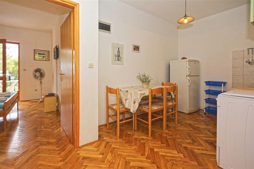 Apartment A4, for 4 persons