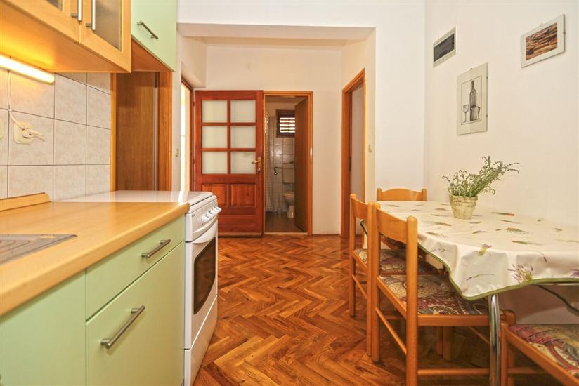 Apartment A4, for 4 persons
