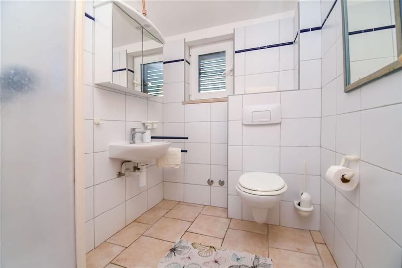 Apartment A6, for 4 persons