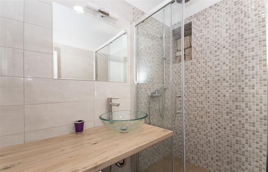 Apartman A1, na 6 osebe