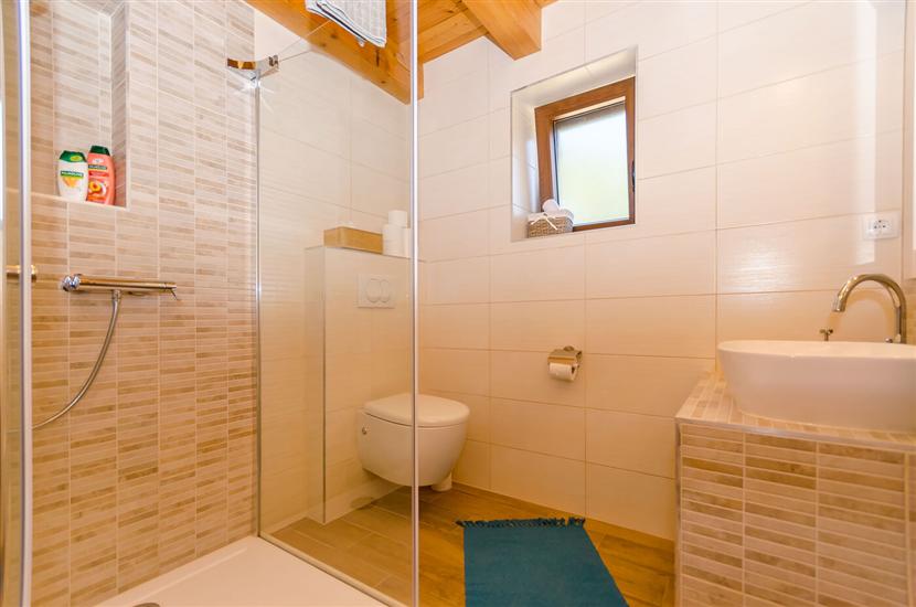 House K1, for 8 persons