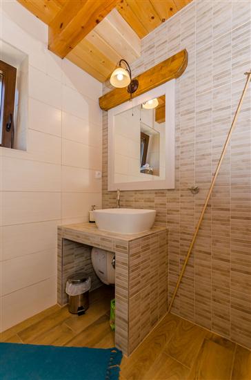 House K1, for 8 persons